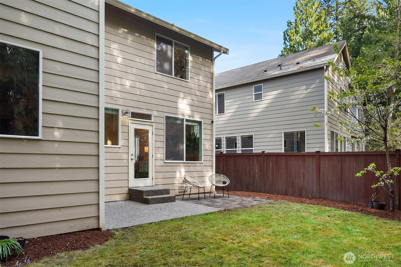 8205 233rd Place NE, Redmond, WA 98053