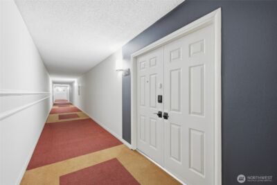 2565 Dexter Avenue N #103, Seattle, WA 98109 - Photo 2