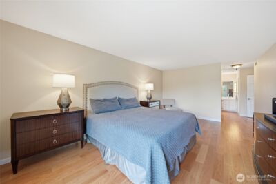 2565 Dexter Avenue N #103, Seattle, WA 98109 - Photo 21