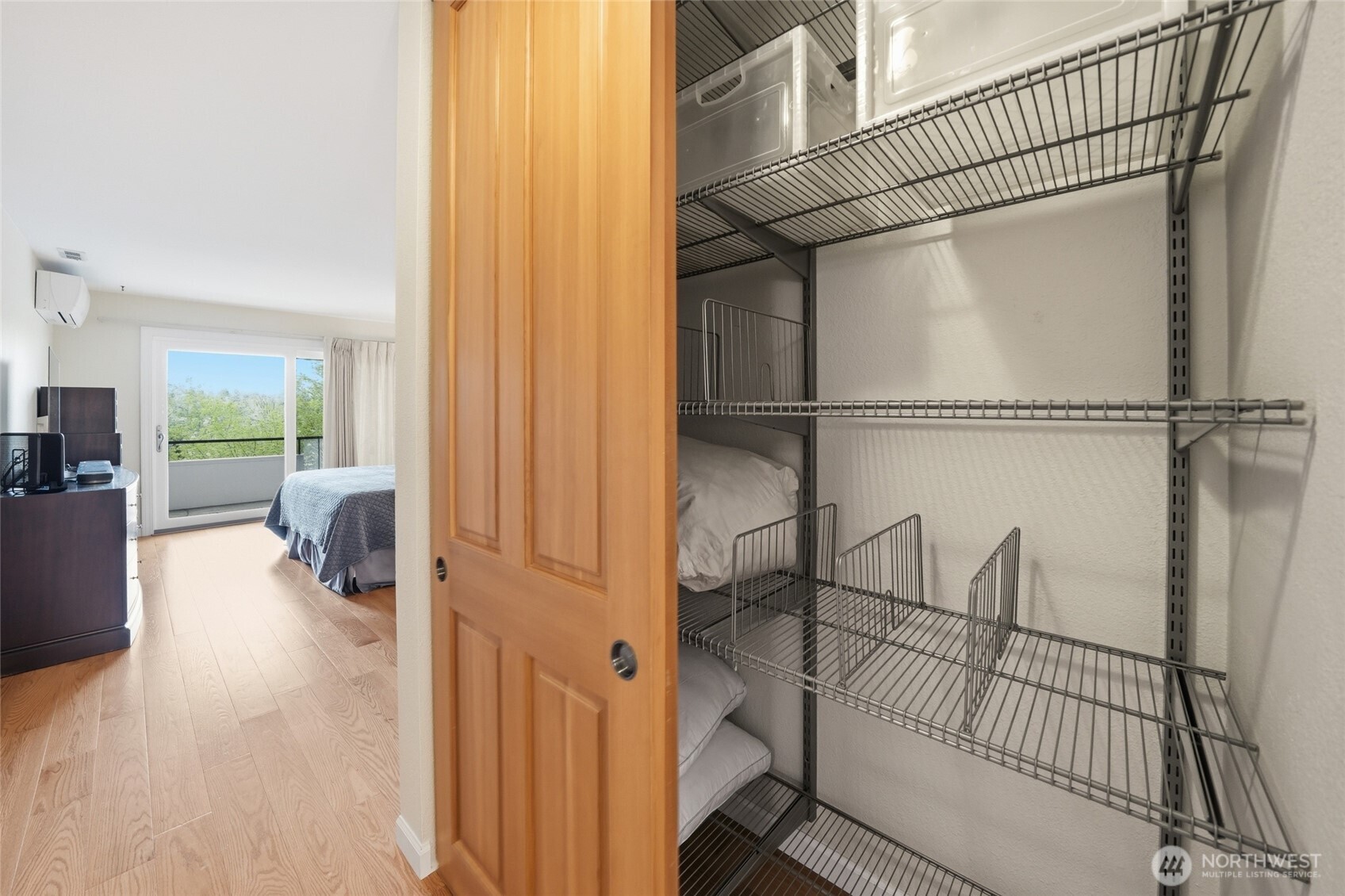 2565 Dexter Avenue N #103, Seattle, WA 98109