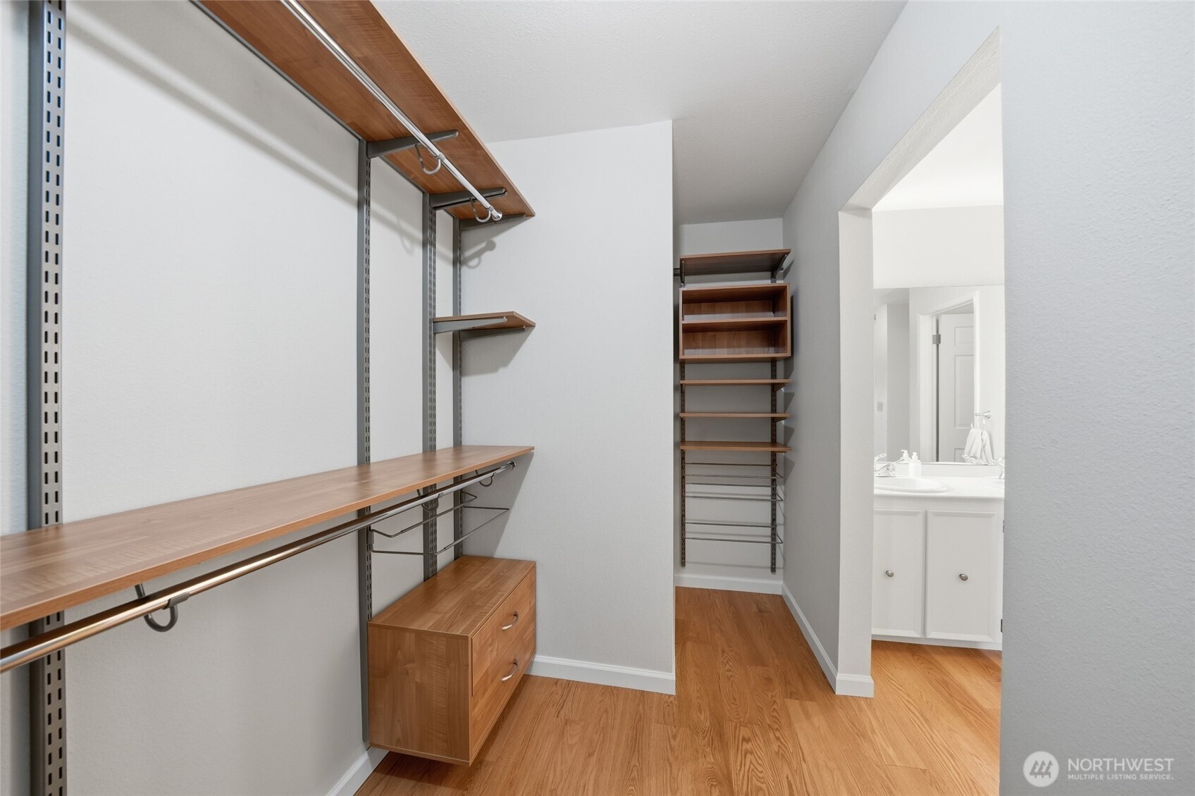 2565 Dexter Avenue N #103, Seattle, WA 98109