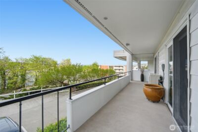 2565 Dexter Avenue N #103, Seattle, WA 98109 - Photo 30