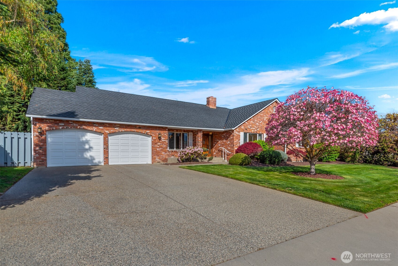 6 Sunburst Street , Wenatchee, WA 98801