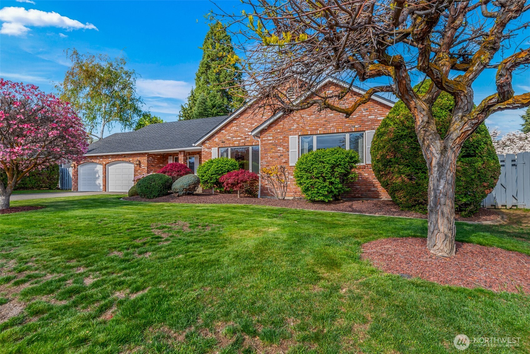 6 Sunburst Street , Wenatchee, WA 98801