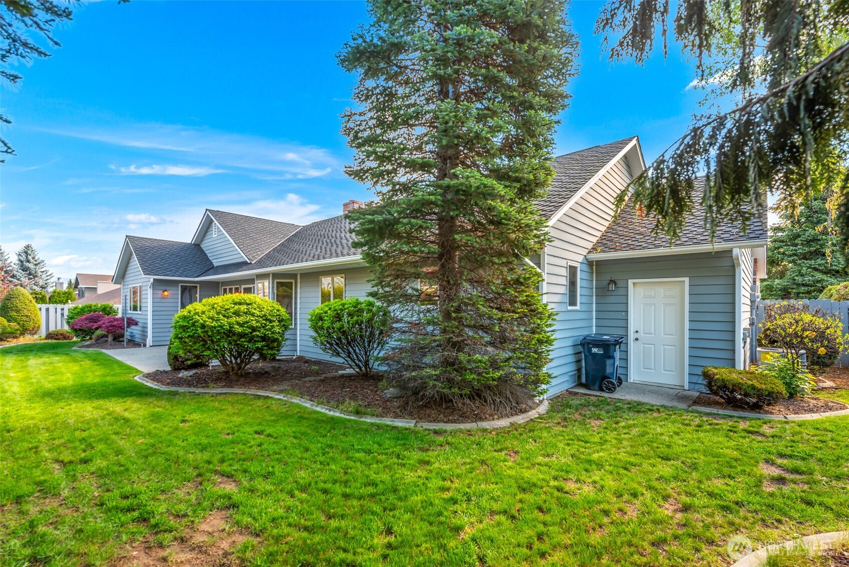 6 Sunburst Street , Wenatchee, WA 98801