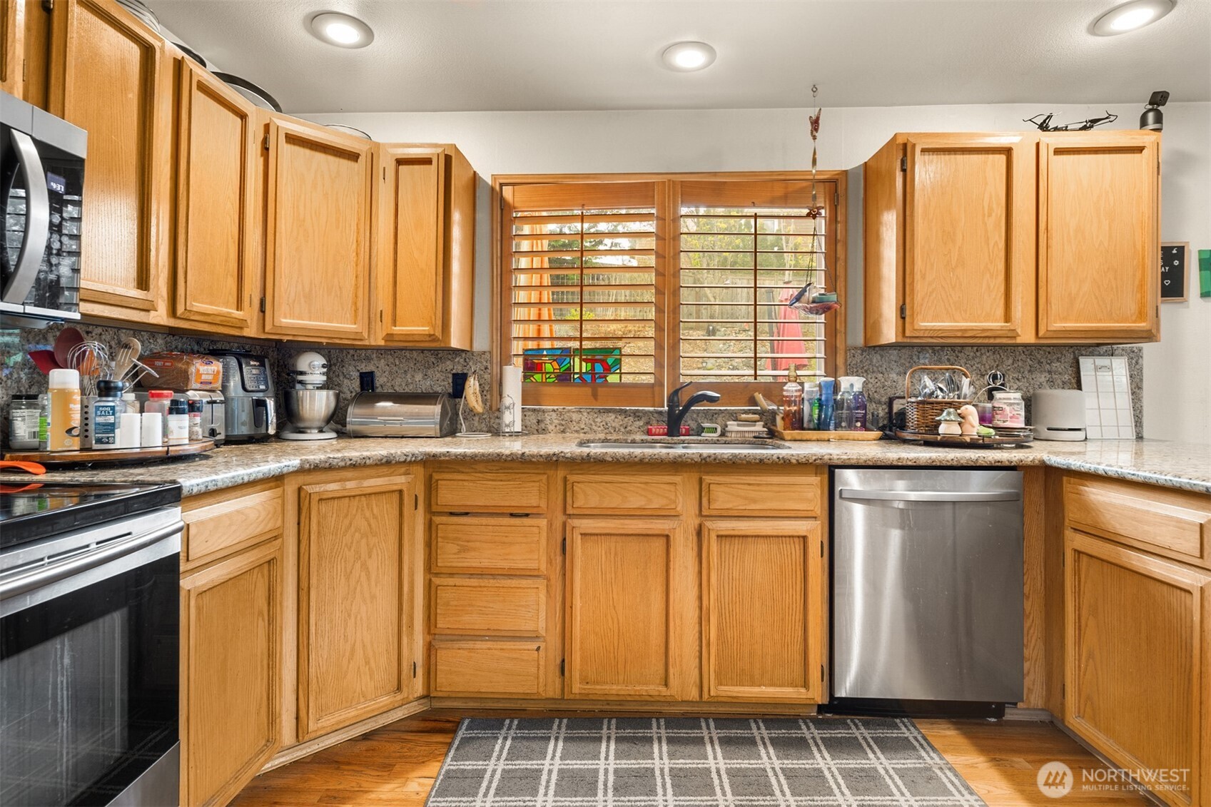 836 SW 345th Street , Federal Way, WA 98023