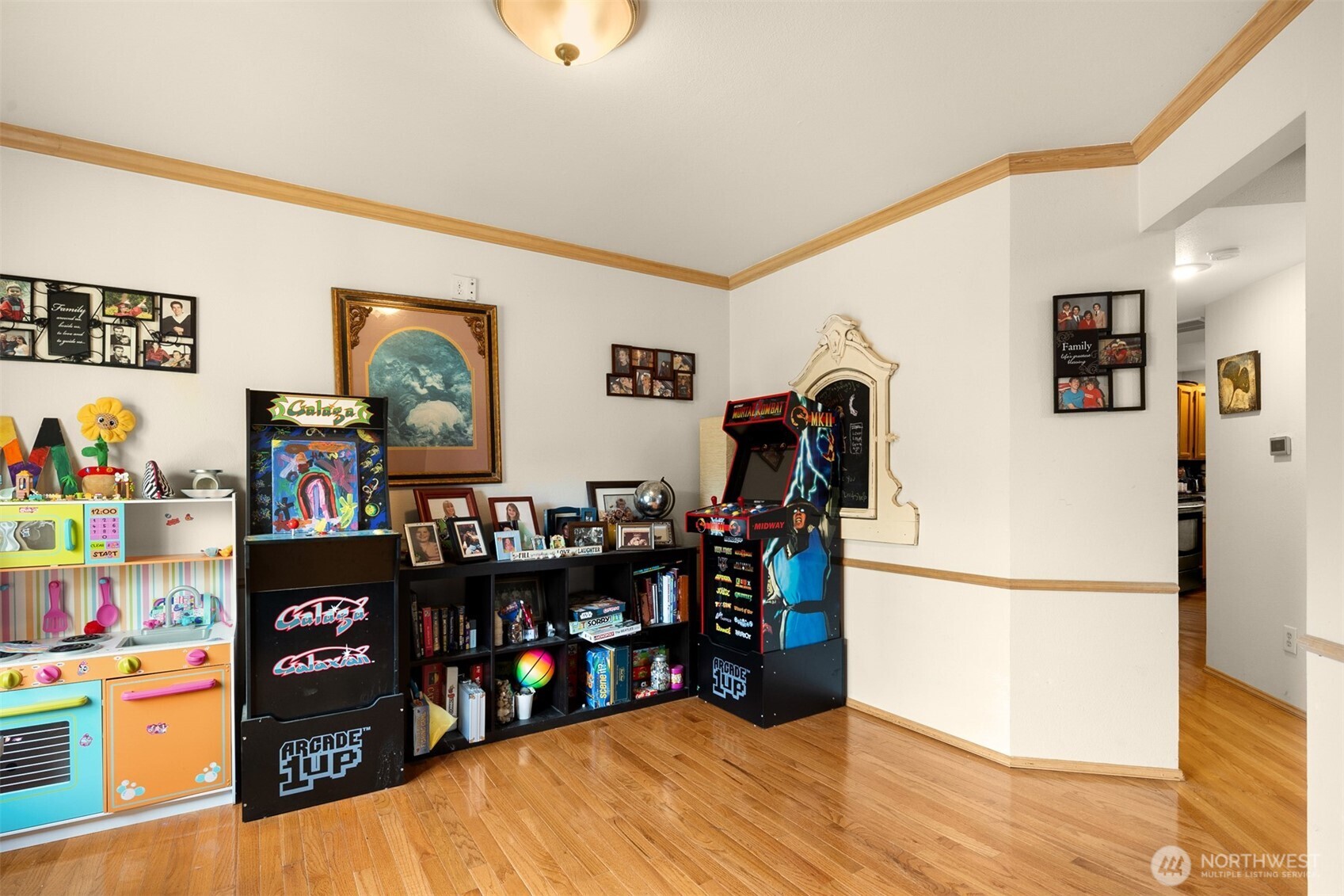 836 SW 345th Street , Federal Way, WA 98023