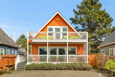 9 Darien Lane , Pacific Beach, WA 98571-5012