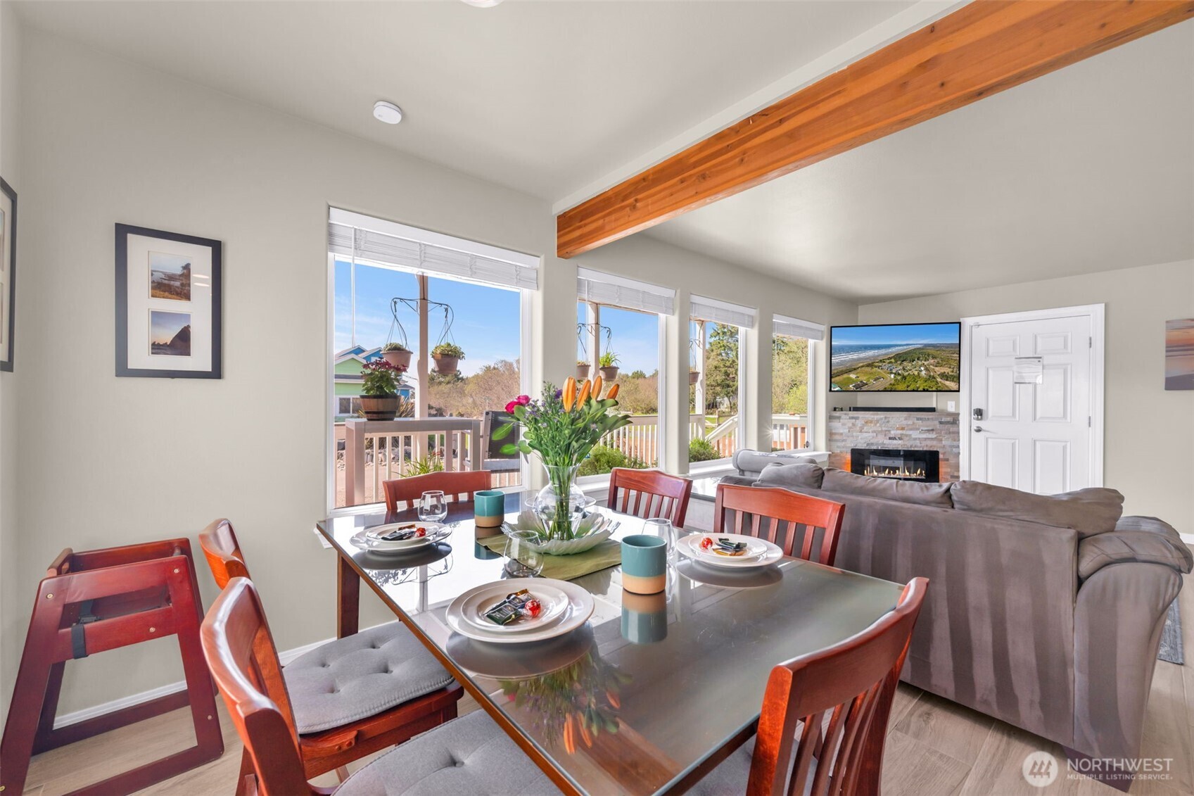 9 Darien Lane , Pacific Beach, WA 98571-5012