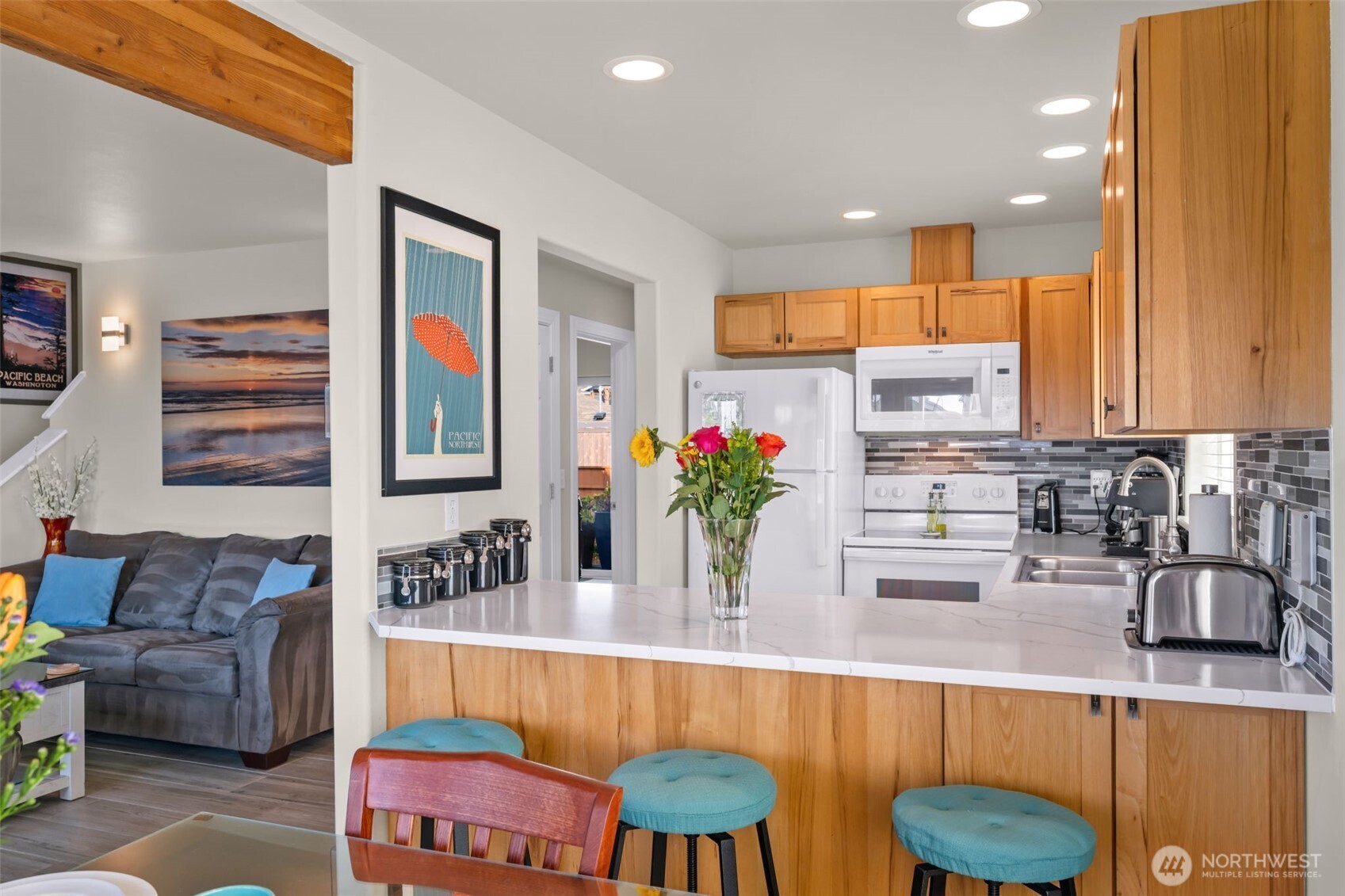 9 Darien Lane , Pacific Beach, WA 98571-5012