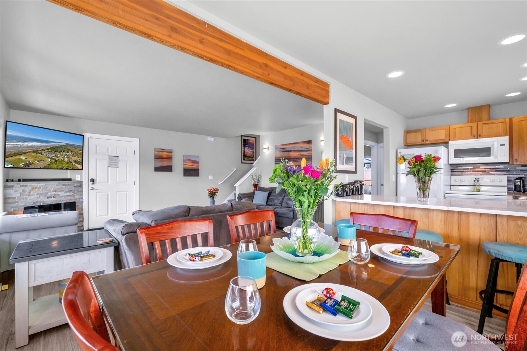 9 Darien Lane , Pacific Beach, WA 98571-5012