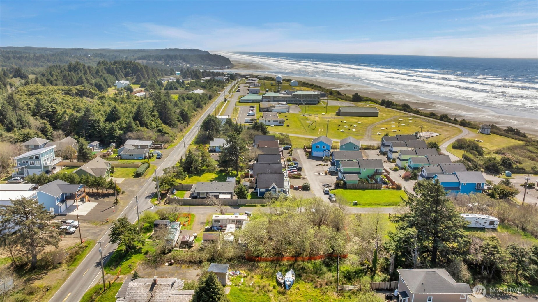 9 Darien Lane , Pacific Beach, WA 98571-5012