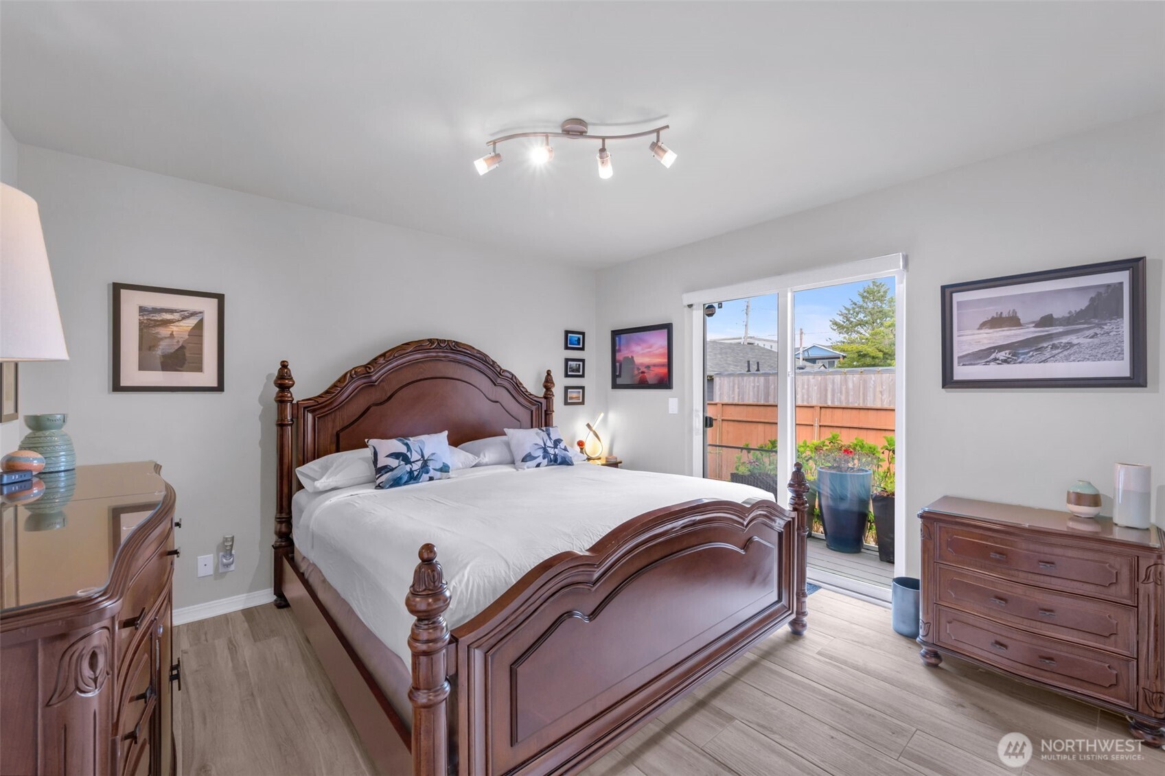 9 Darien Lane , Pacific Beach, WA 98571-5012