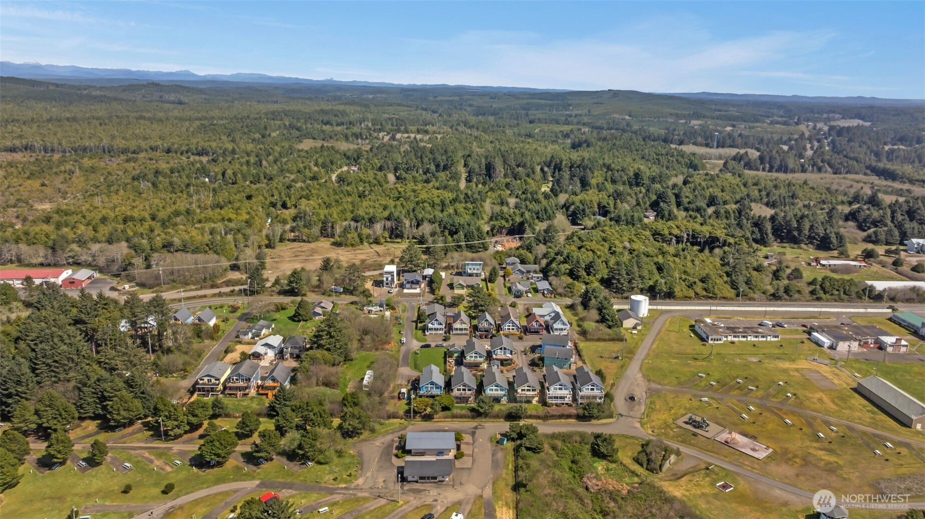9 Darien Lane , Pacific Beach, WA 98571-5012