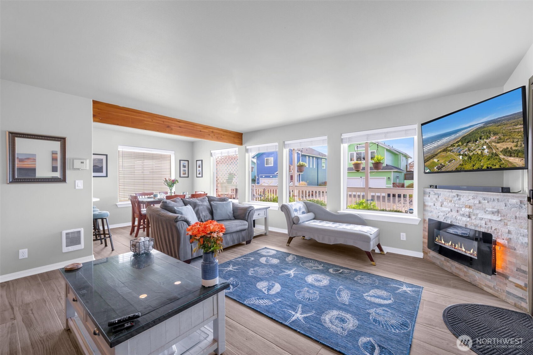 9 Darien Lane , Pacific Beach, WA 98571-5012