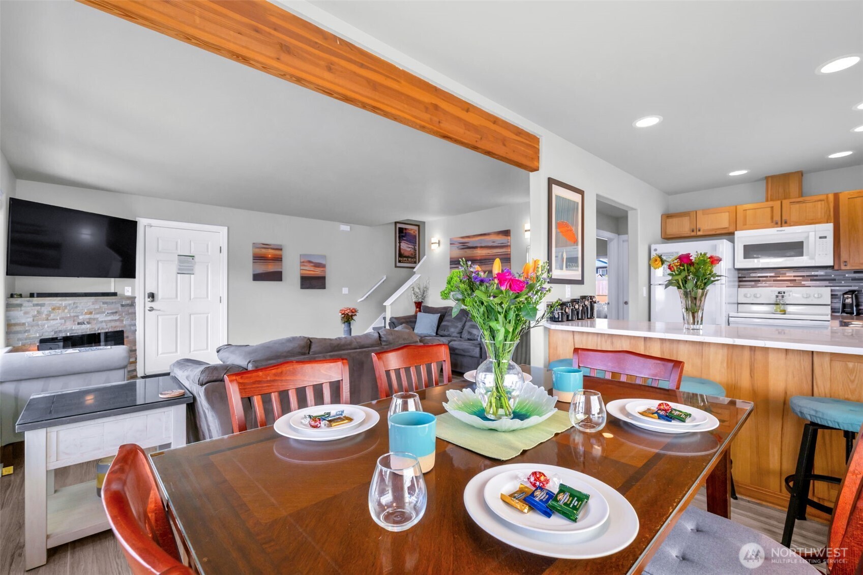 9 Darien Lane , Pacific Beach, WA 98571-5012