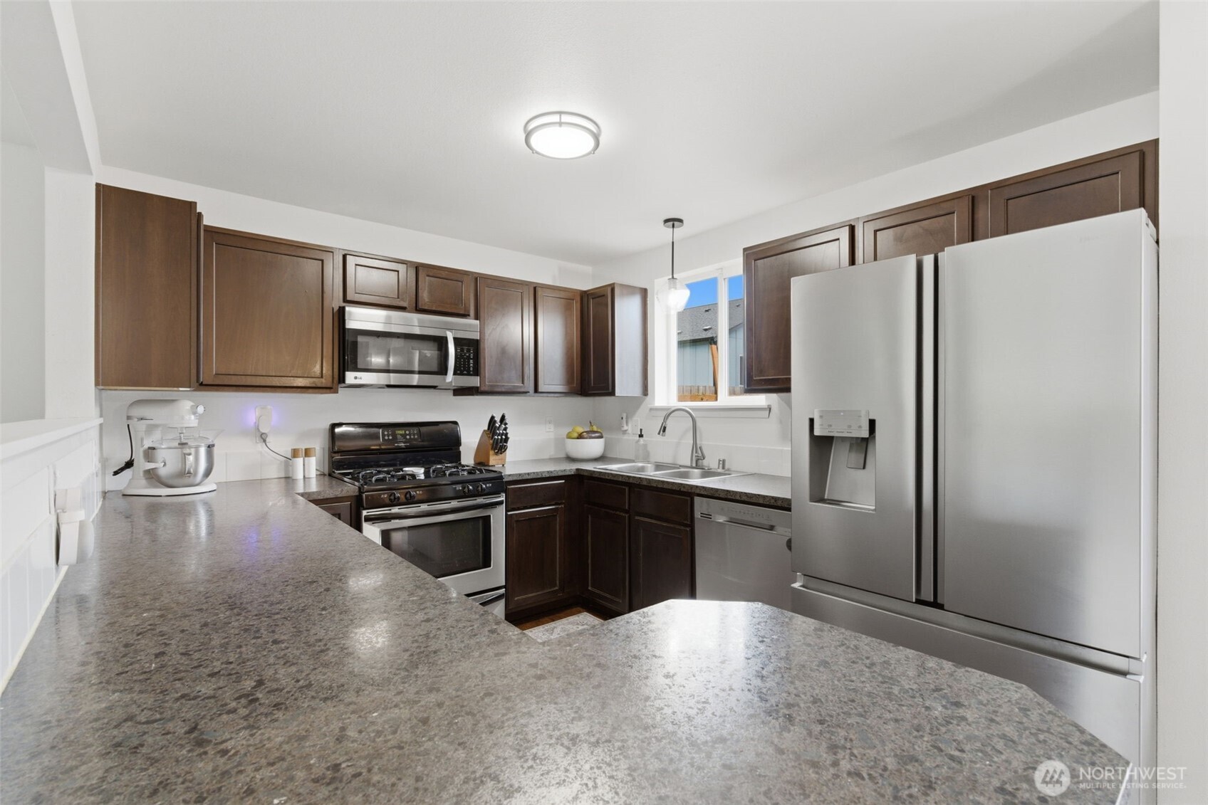 1276 SE Casandra Loop , Port Orchard, WA 98366