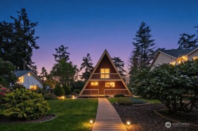 595 Race Road , Coupeville, WA 98239