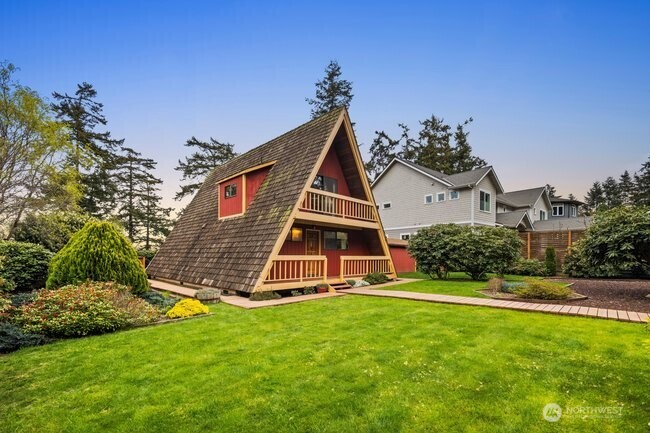 595 Race Road , Coupeville, WA 98239