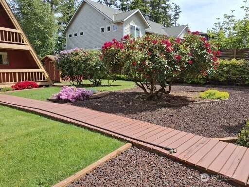 595 Race Road , Coupeville, WA 98239