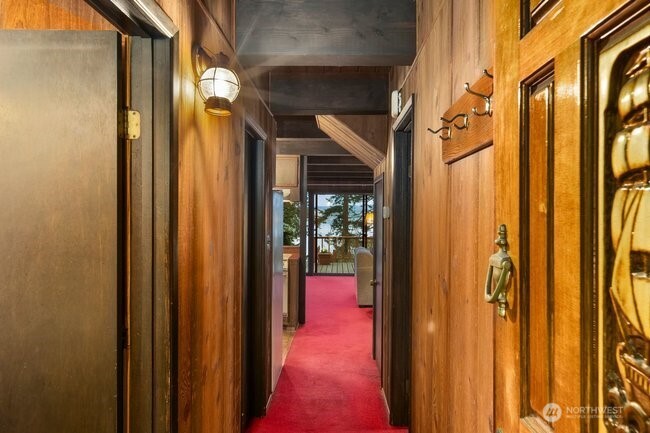 595 Race Road , Coupeville, WA 98239