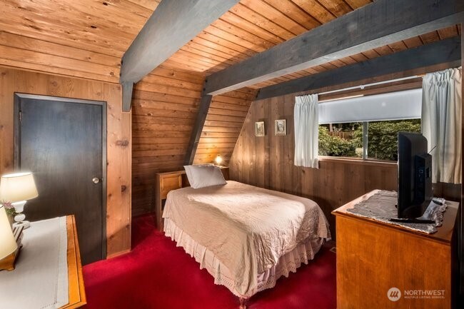 595 Race Road , Coupeville, WA 98239