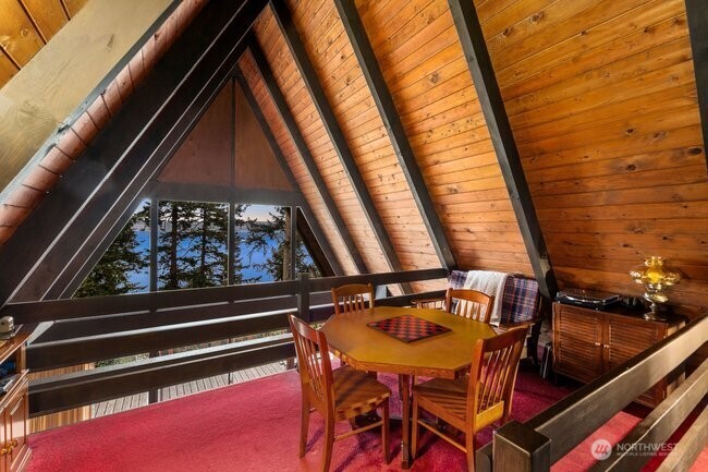 595 Race Road , Coupeville, WA 98239