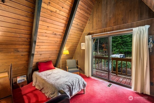 595 Race Road , Coupeville, WA 98239