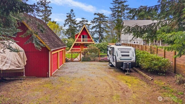 595 Race Road , Coupeville, WA 98239