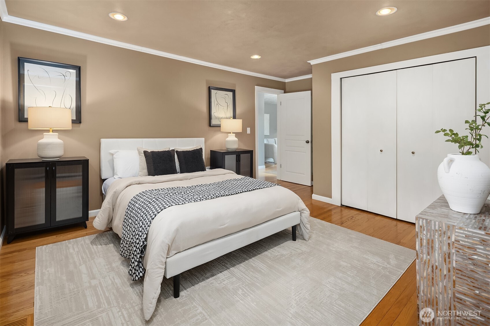 17922 Marine View Drive SW, Normandy Park, WA 98166