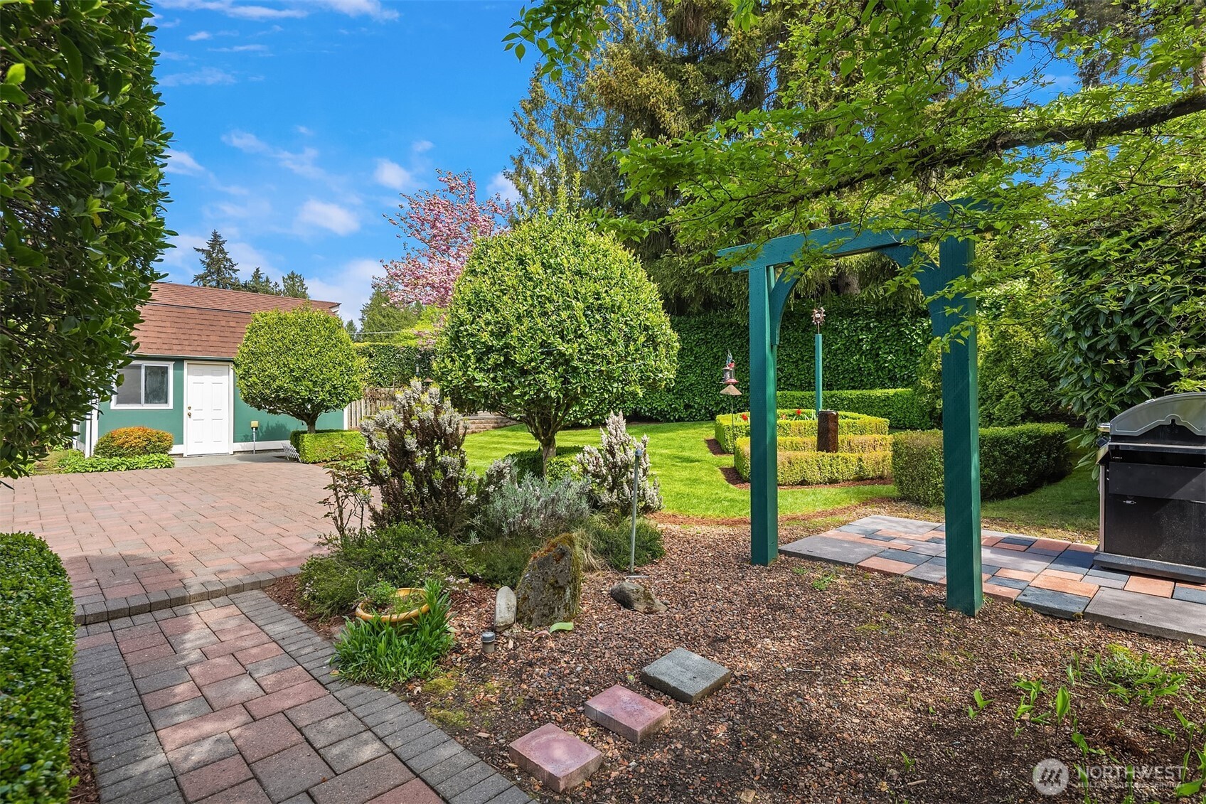 17922 Marine View Drive SW, Normandy Park, WA 98166
