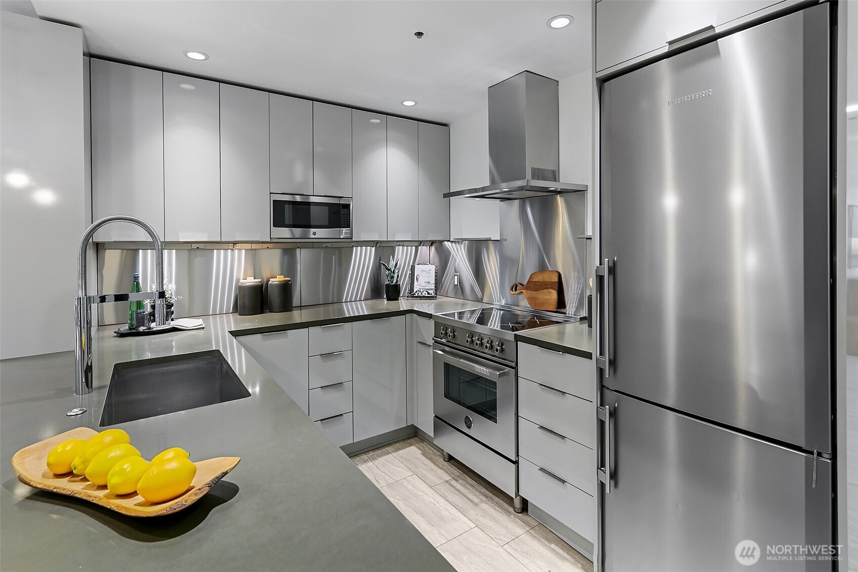 98 Union Street #514, Seattle, WA 98101