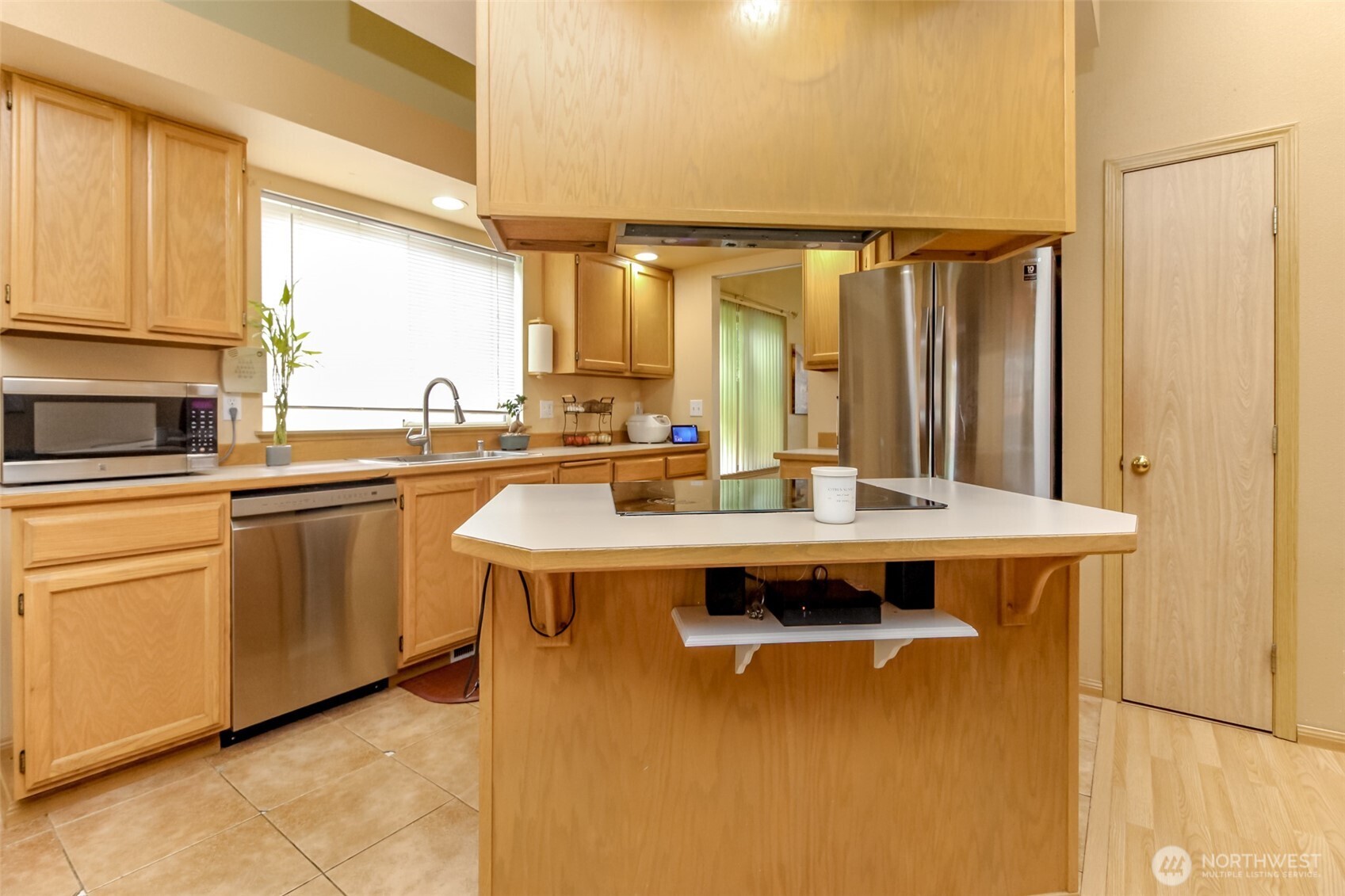 14515 5th Ave E , Tacoma, WA 98445