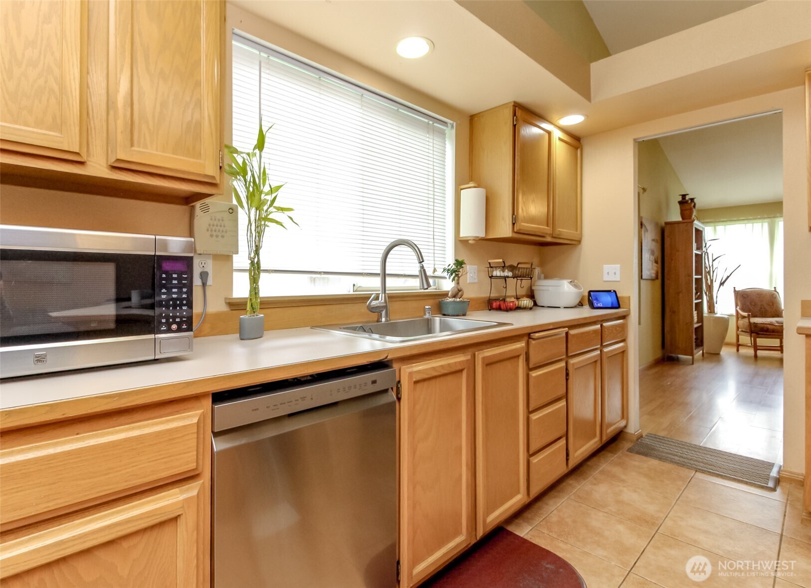14515 5th Ave E , Tacoma, WA 98445
