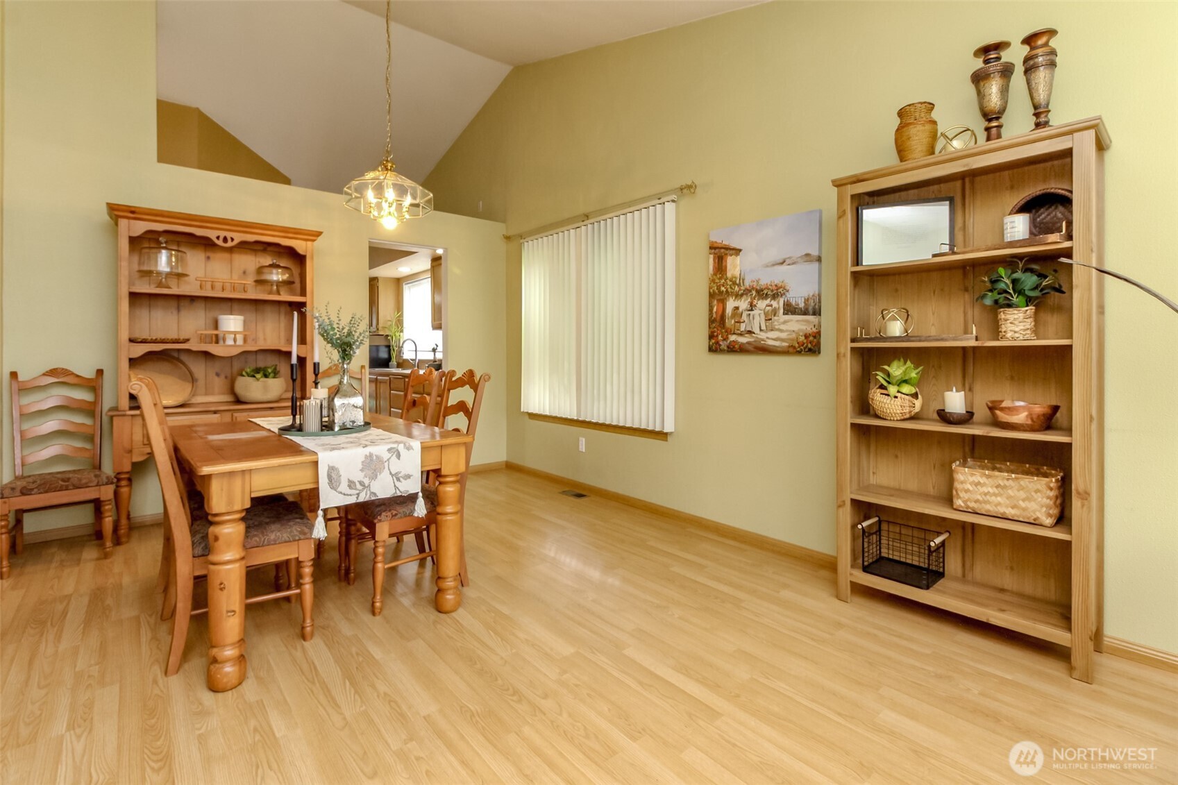 14515 5th Ave E , Tacoma, WA 98445