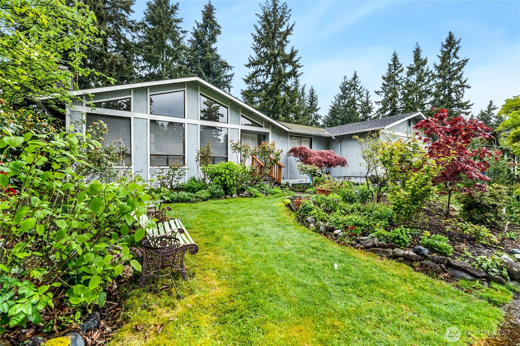6353 121st Avenue SE, Bellevue, WA 98006