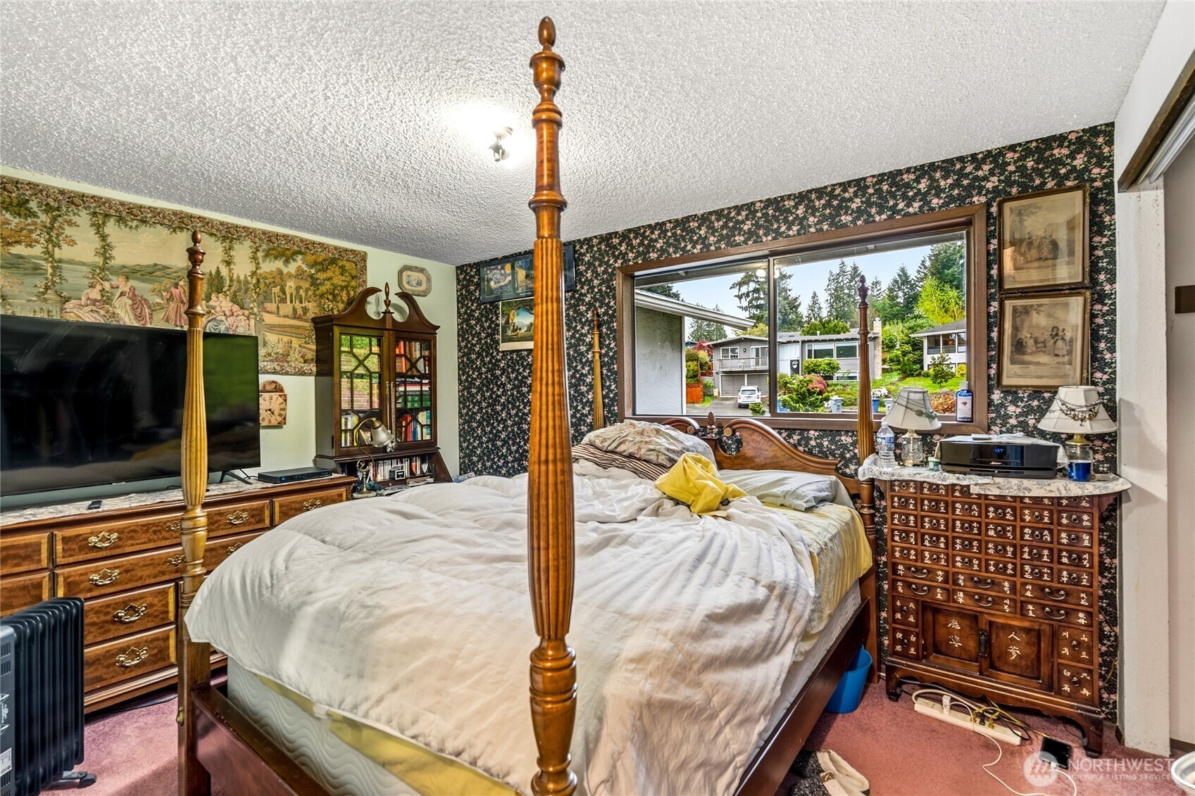 6353 121st Avenue SE, Bellevue, WA 98006