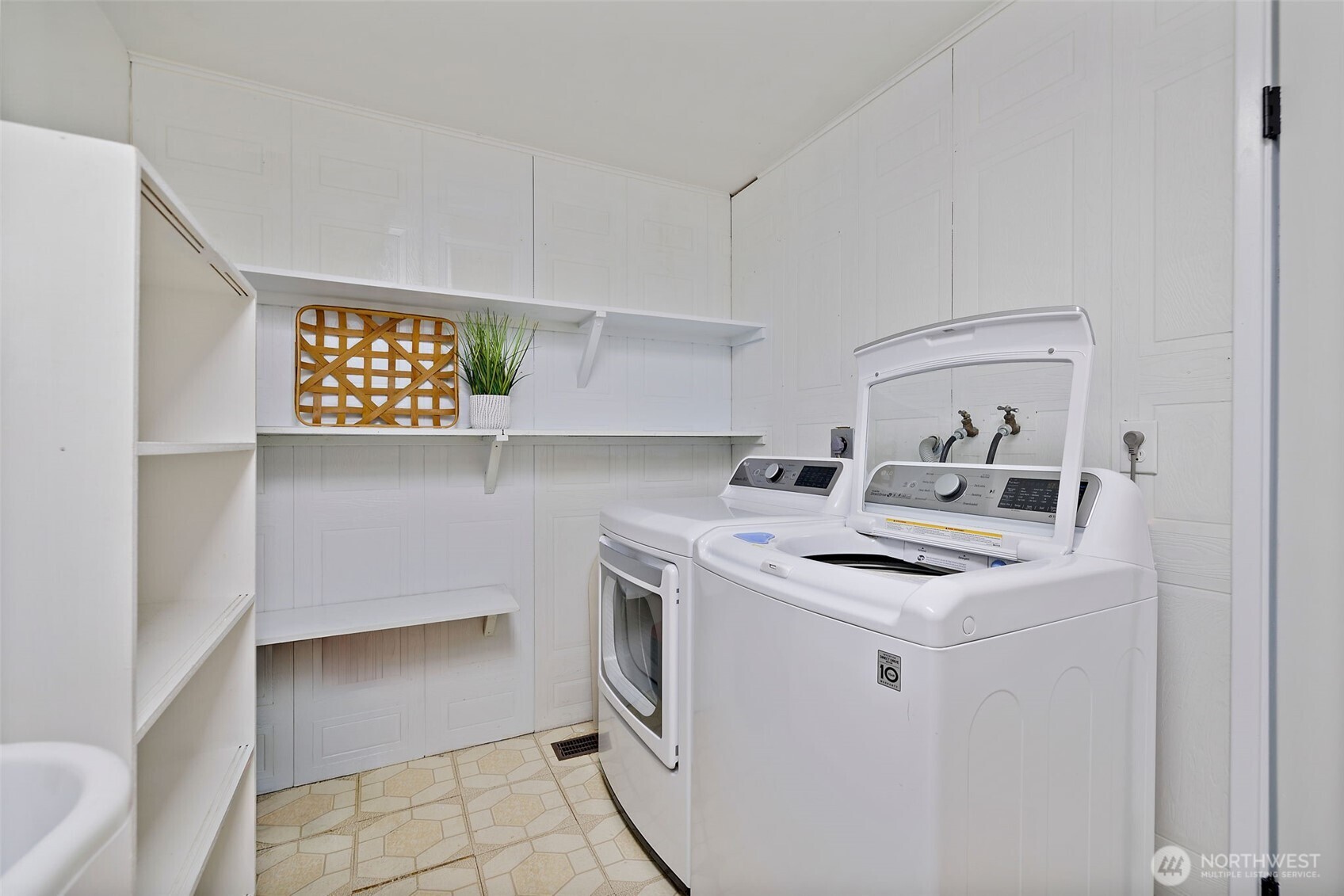 914 S 30th Place , Renton, WA 98055