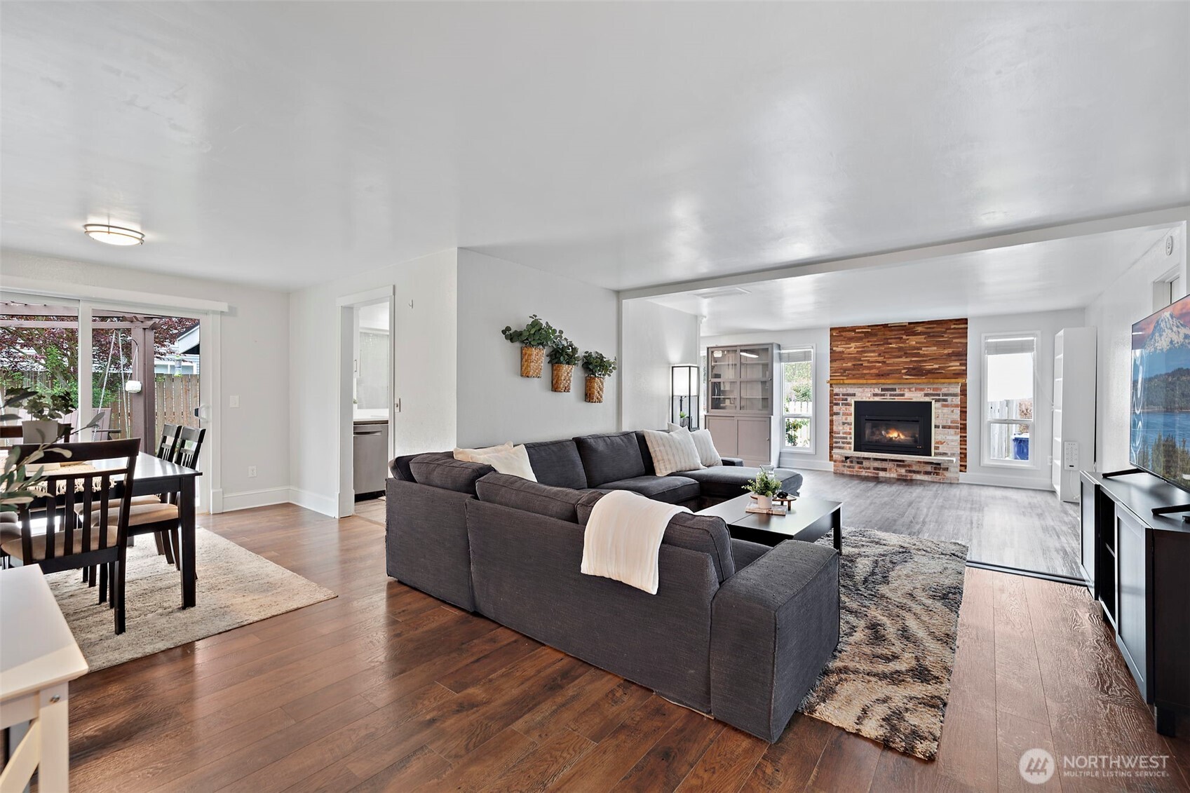 914 S 30th Place , Renton, WA 98055
