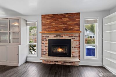 914 S 30th Place , Renton, WA 98055 - Photo 8