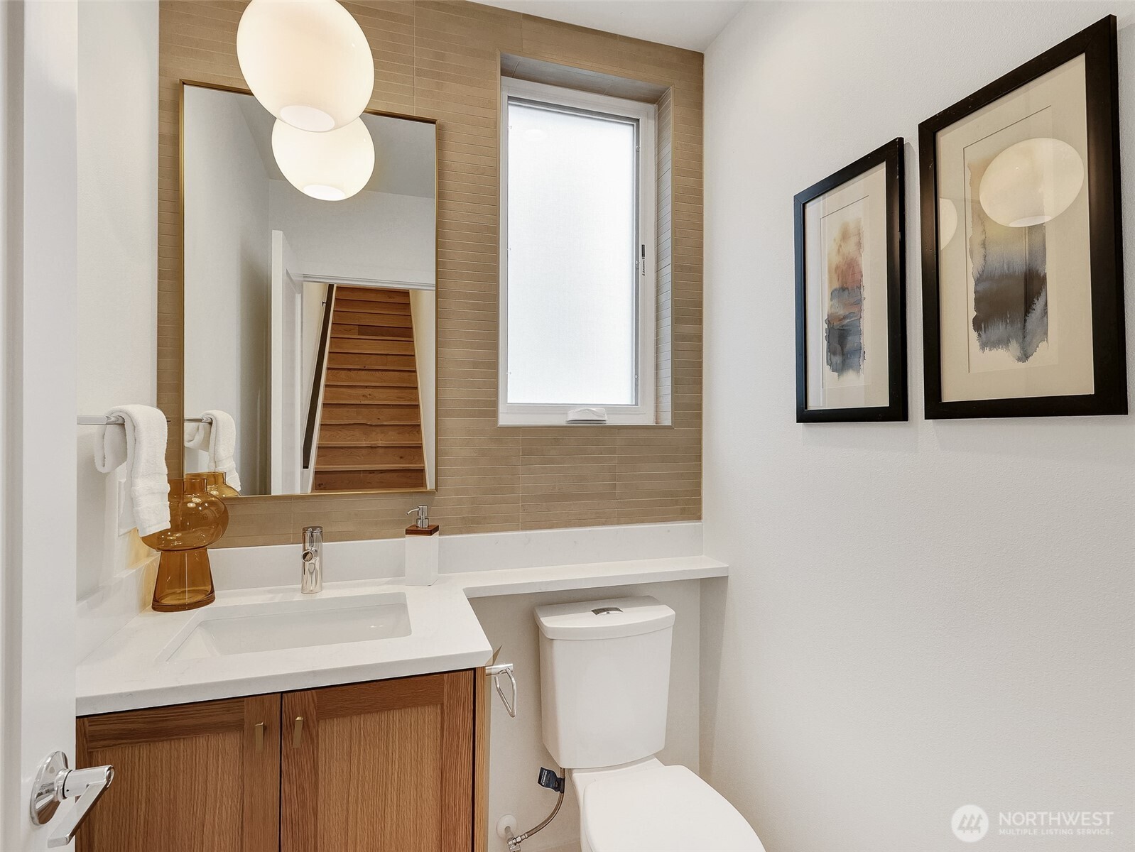 1414 A N 47th Street , Seattle, WA 98103