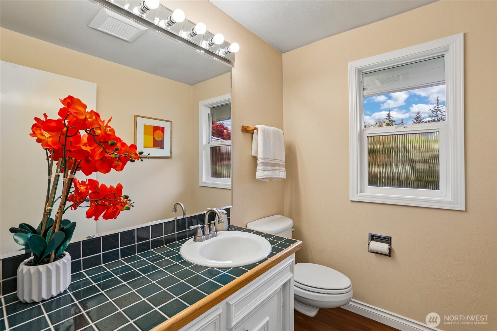 1340 Coral Drive , Fircrest, WA 98466