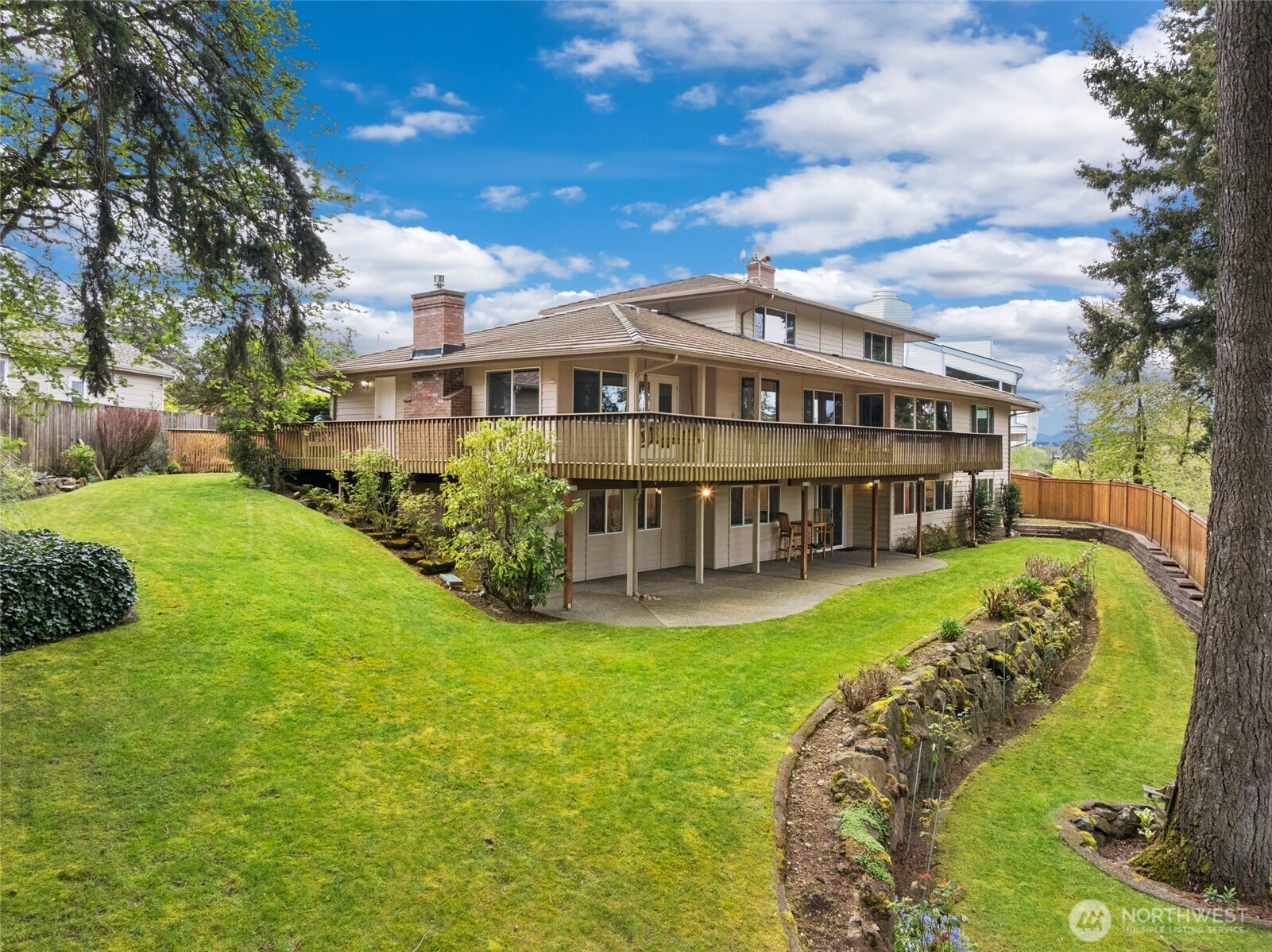 1340 Coral Drive , Fircrest, WA 98466