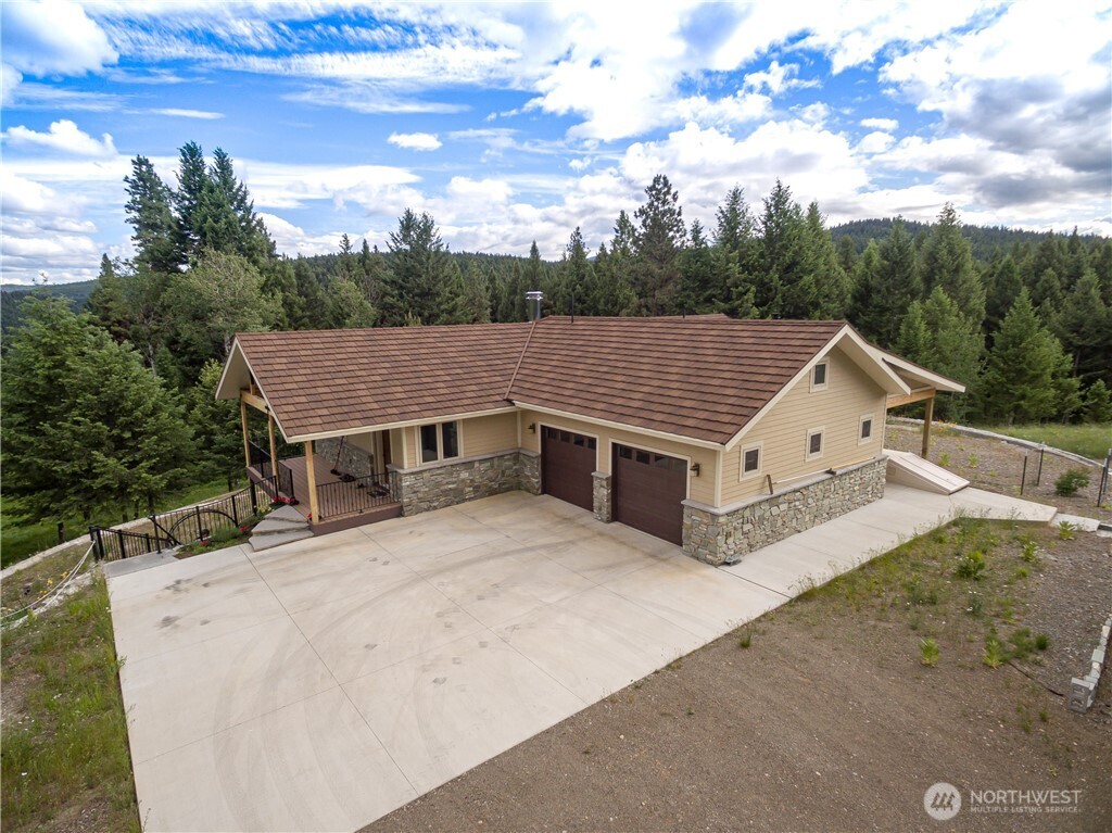 54 Spring Meadow Lane , Oroville, WA 98844