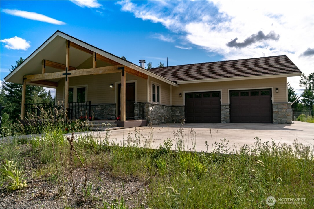 54 Spring Meadow Lane , Oroville, WA 98844
