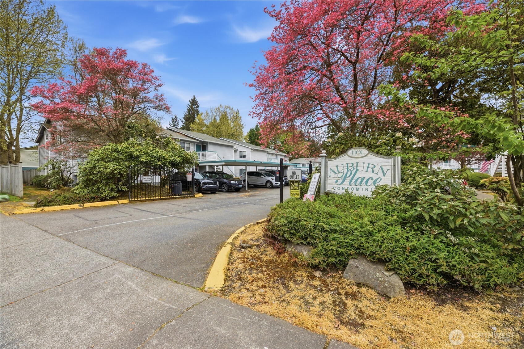 1101 37th Street SE #401, Auburn, WA 98002