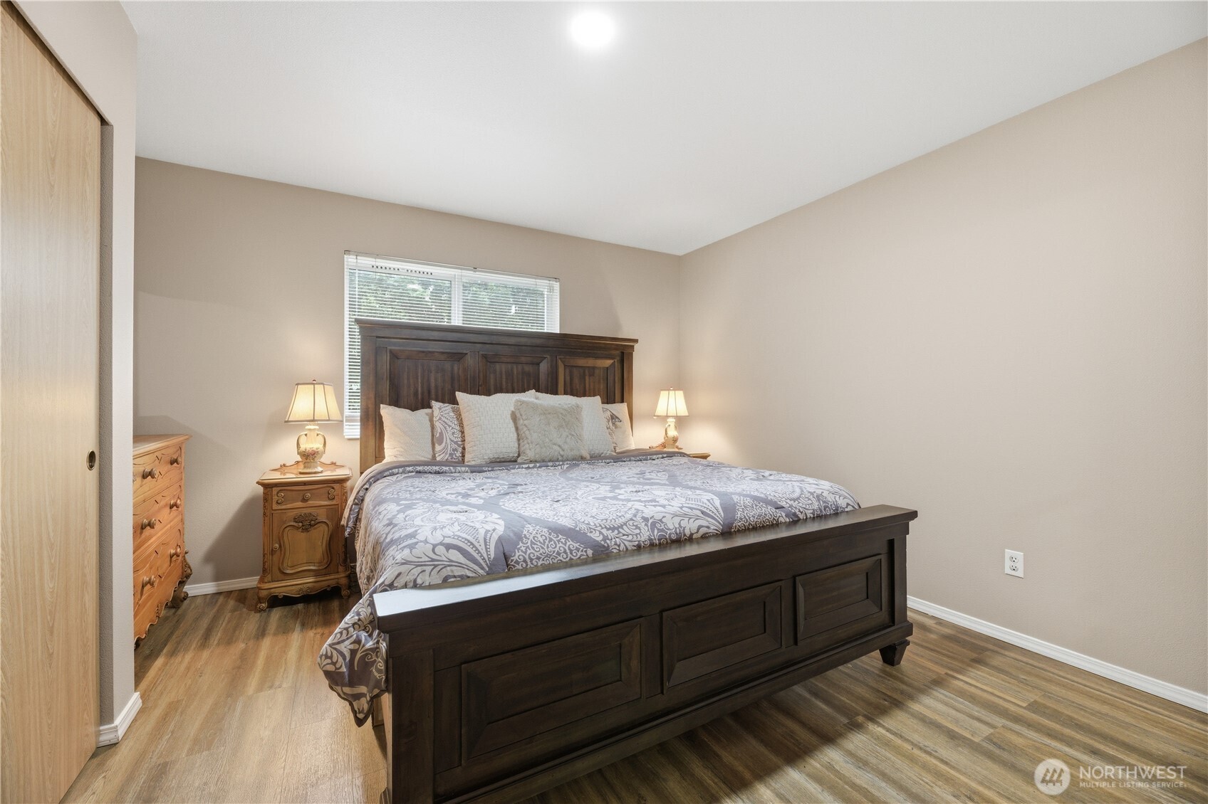 1101 37th Street SE #401, Auburn, WA 98002