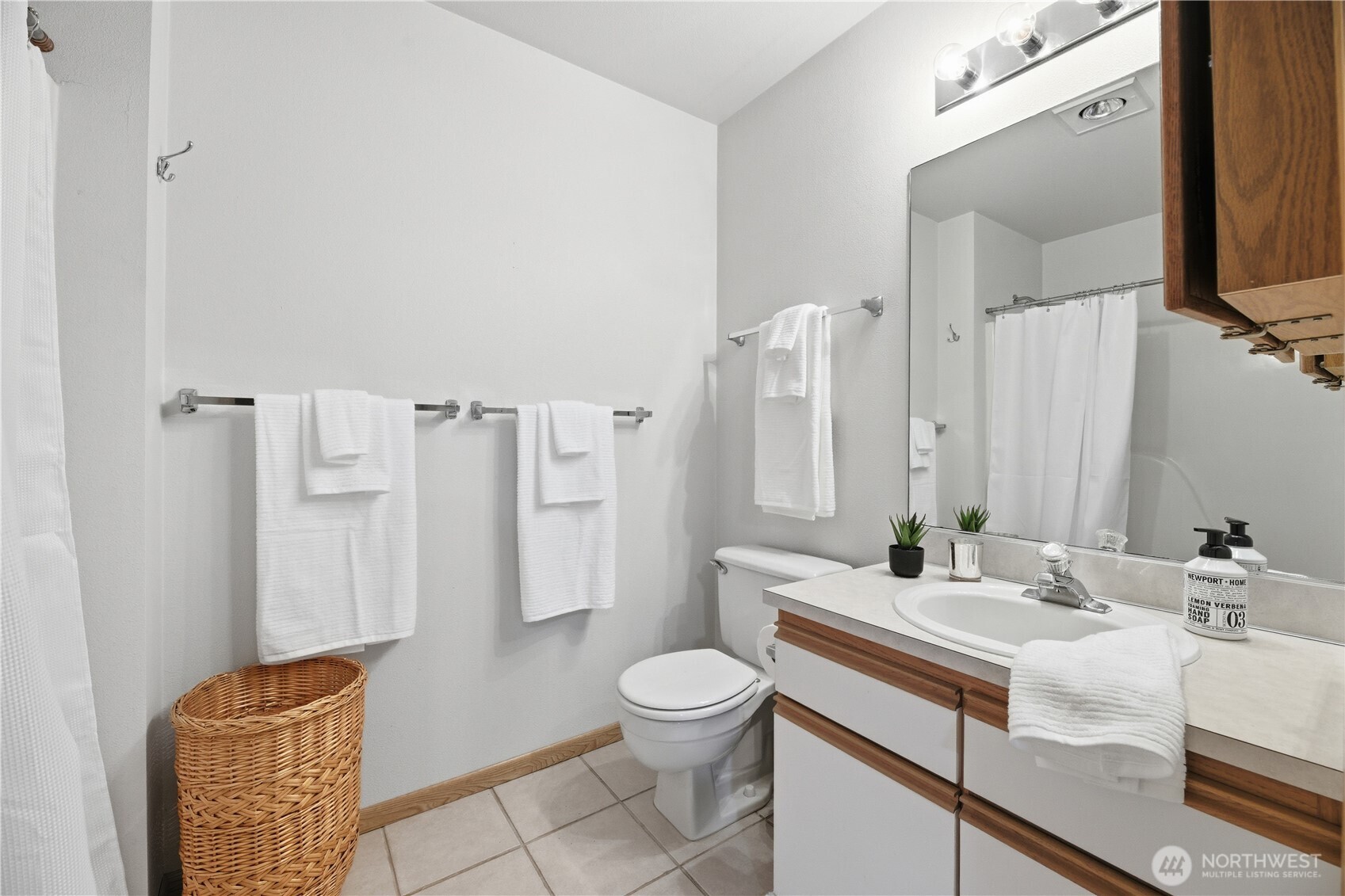 1101 37th Street SE #401, Auburn, WA 98002