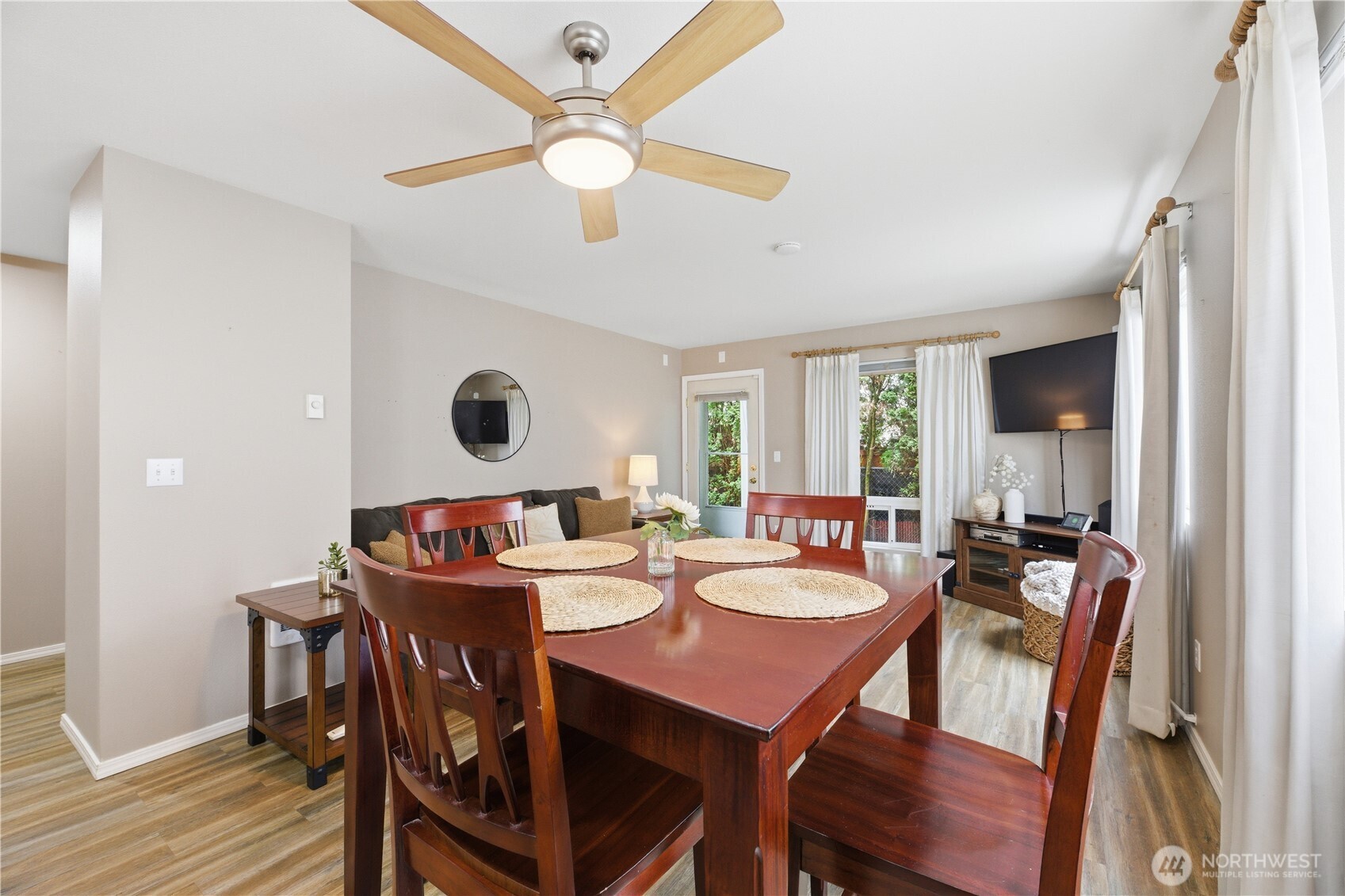1101 37th Street SE #401, Auburn, WA 98002