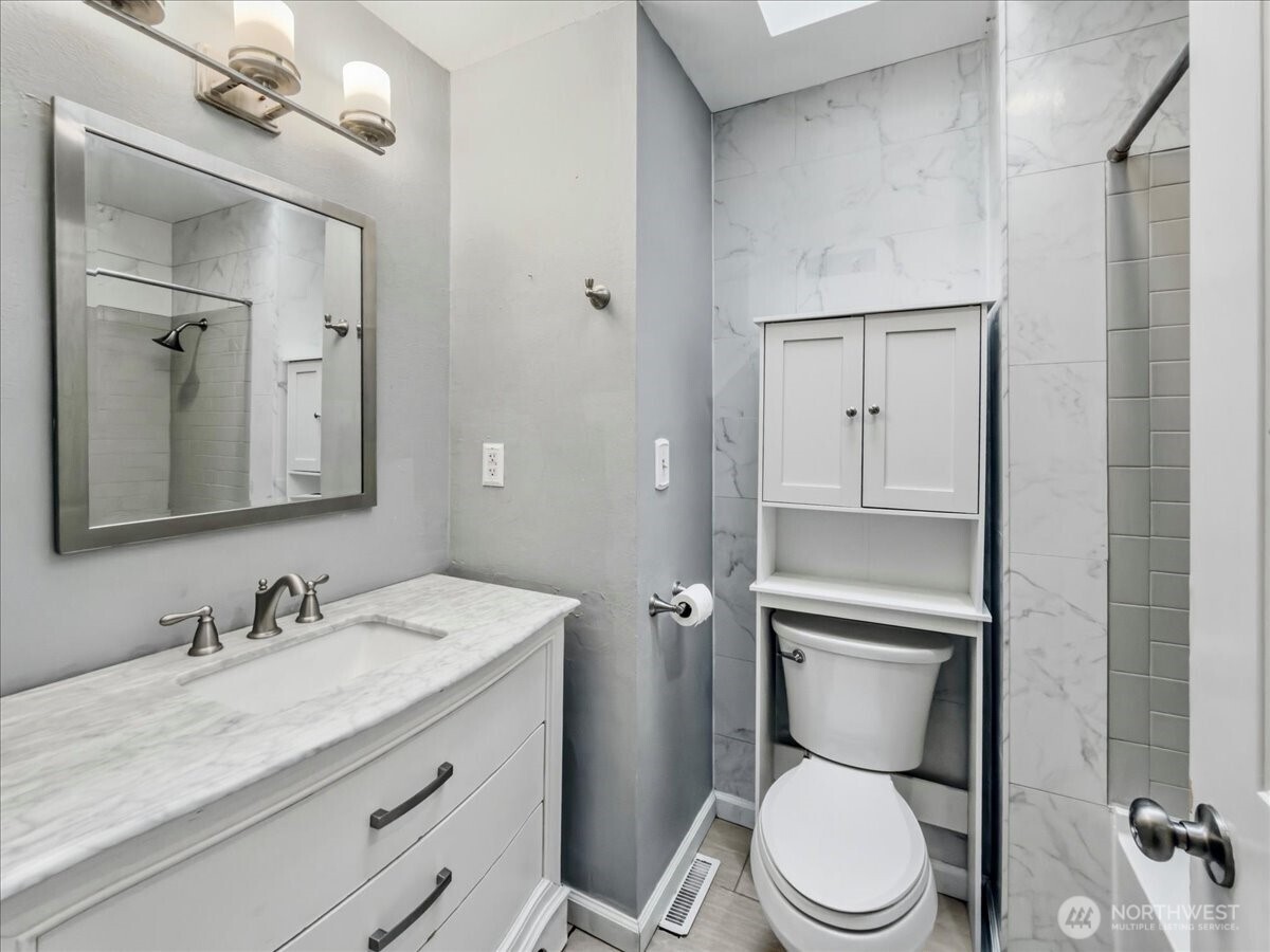 16901 SE 144th Street , Renton, WA 98059-7547
